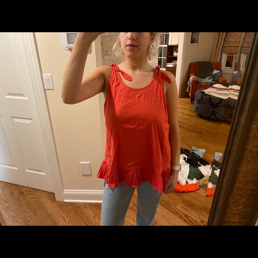 Tank - Picture 2 of 4